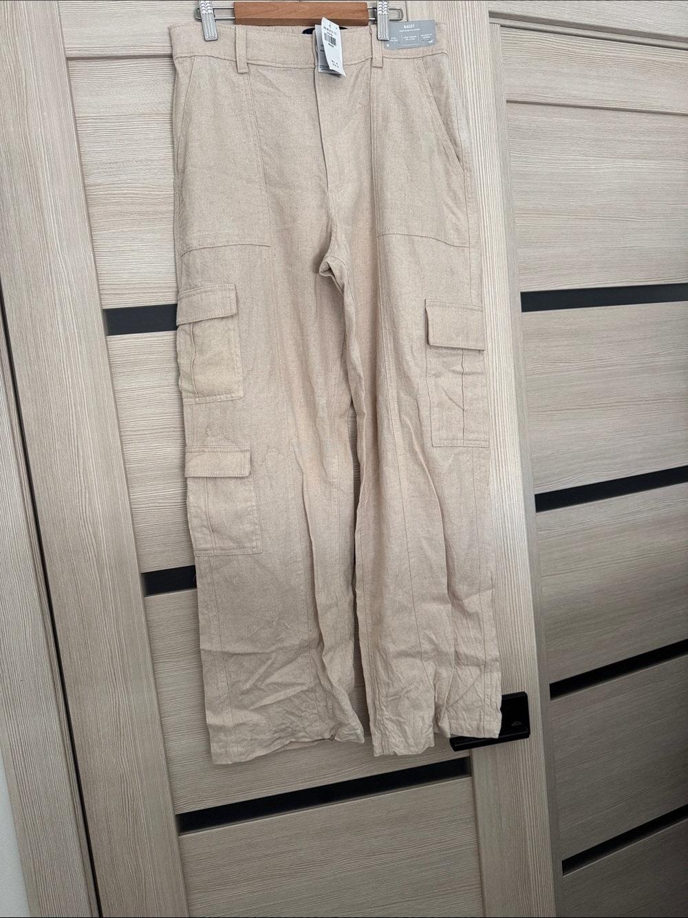 Hollister baggy Linen blend lWide-Leg Cargo Pants in Beige - Women - Picture 5 of 9